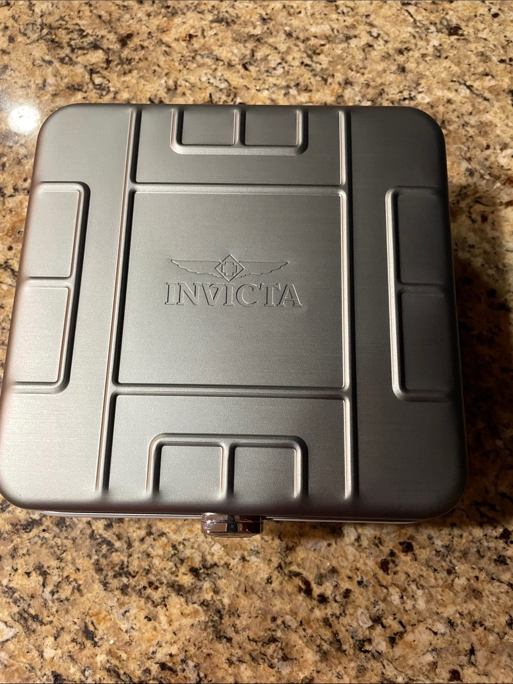 Invicta Metallic Gray Watch Case with Embossed Logo - Picture 1 of 5